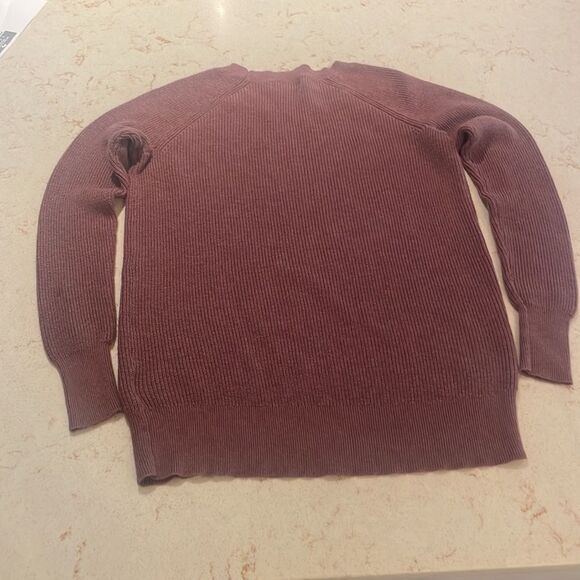 American Eagle Outfitters crewneck sweater mauve color SZ Xsmall - Picture 8 of 12